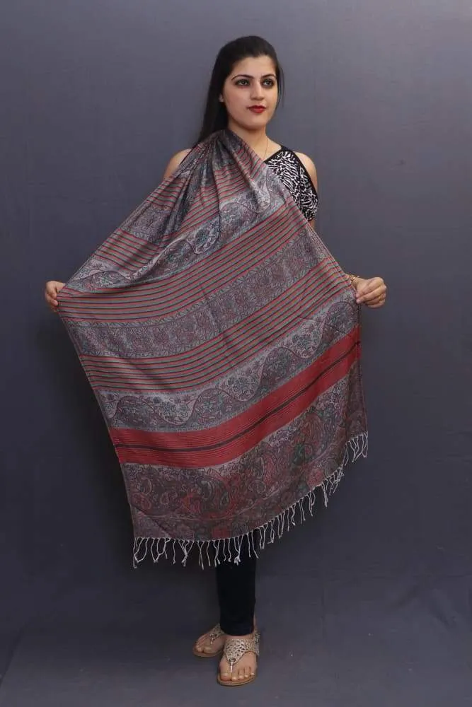 Delicate Wrap Along With Stripes Pattern Looks Elegant When Team Up With Denims Or Suit.