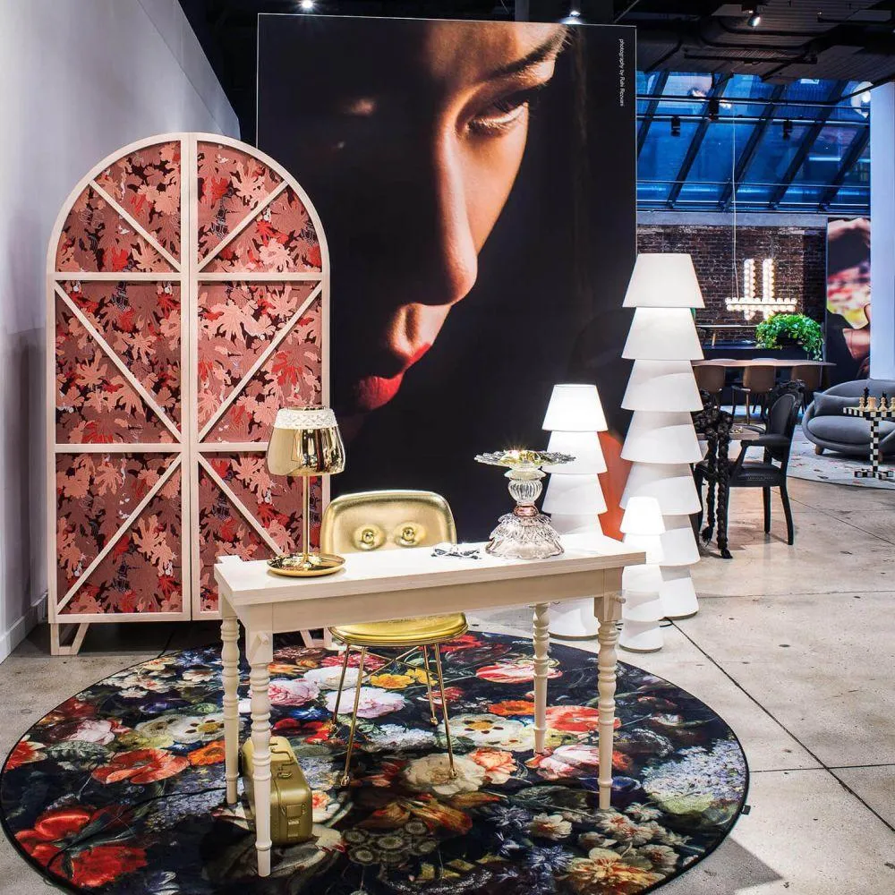 Moooi Setup shades 7 metal floor lamp by Marcel Wanders