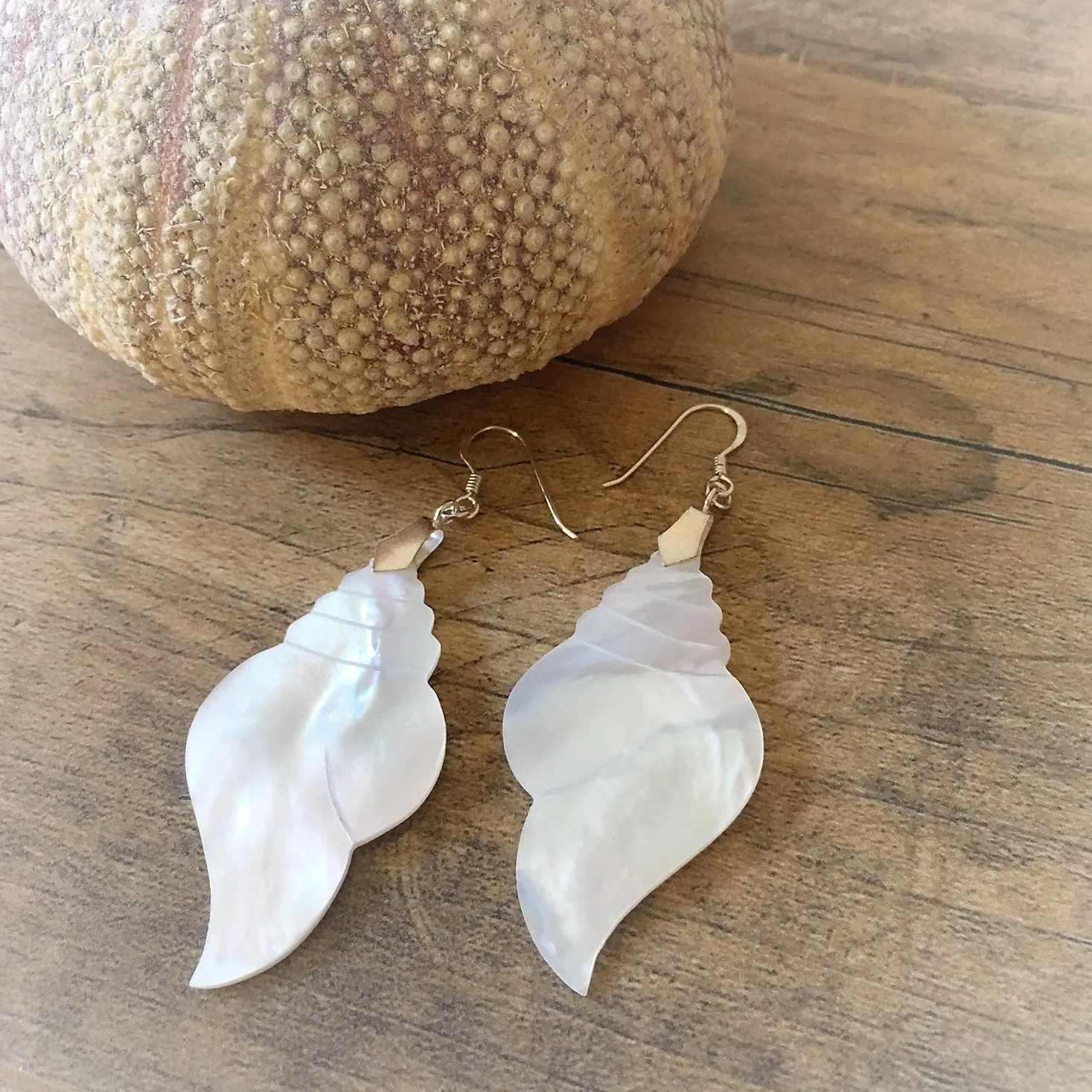 Mother of Pearl Shell Earrings - VE122